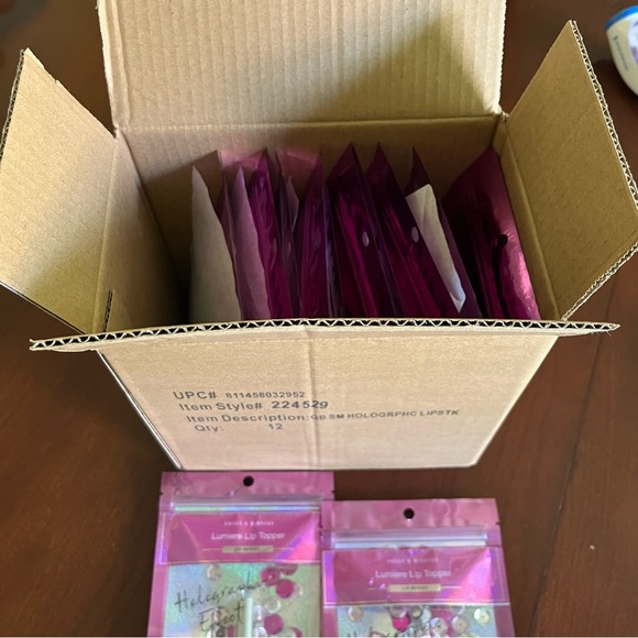 SMOKE & MIRRORS Lumiere Shimmer Lip Toppers Lipstick Set of 12 - 2 colors - Picture 3 of 4